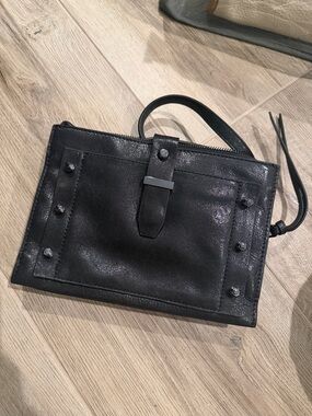 Black Crossbody with Metal details- Sleek Everyday Carry